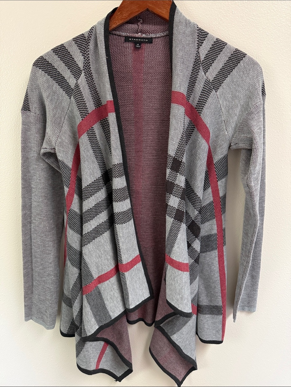 Staccato Open-Front Gray & Wine Plaid Draped Cardigan